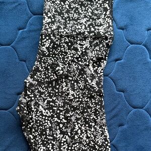 Lululemon Align 23” leggings.